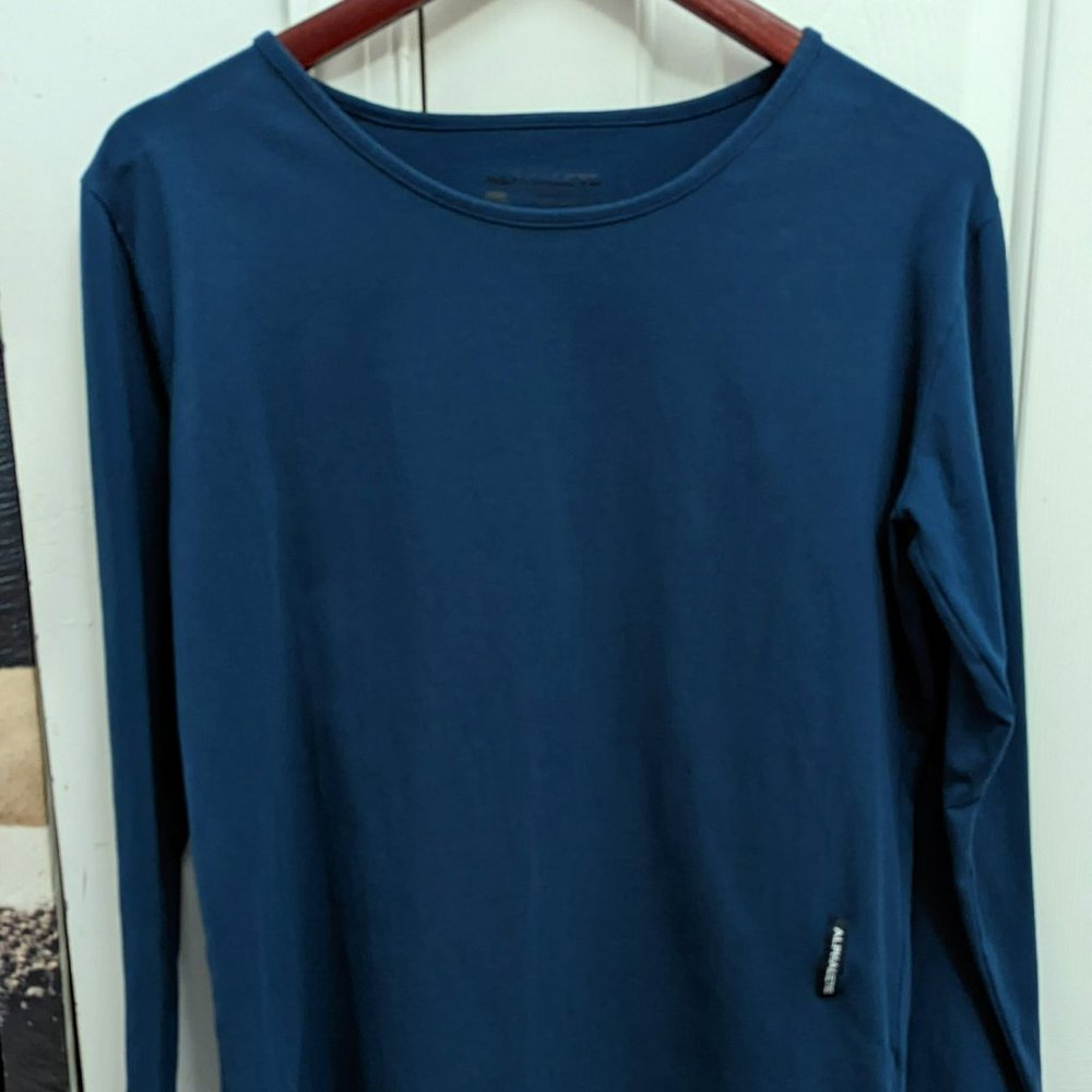 Alphalete Essential Scoop Neck LS Tee - M - Navy Blue